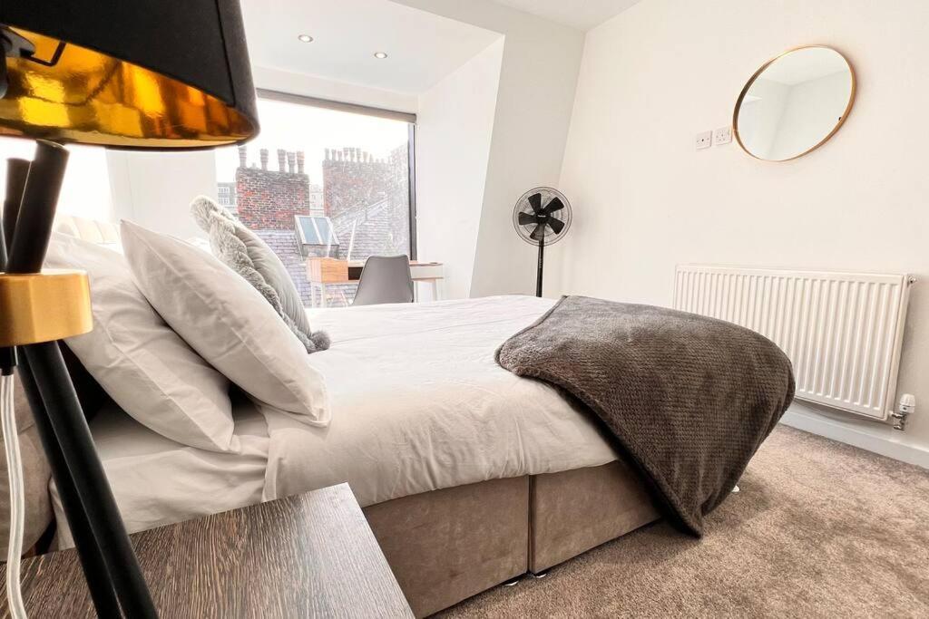 Ferienwohnung Top Floor Gem In Liverpool City Centre Exterior foto