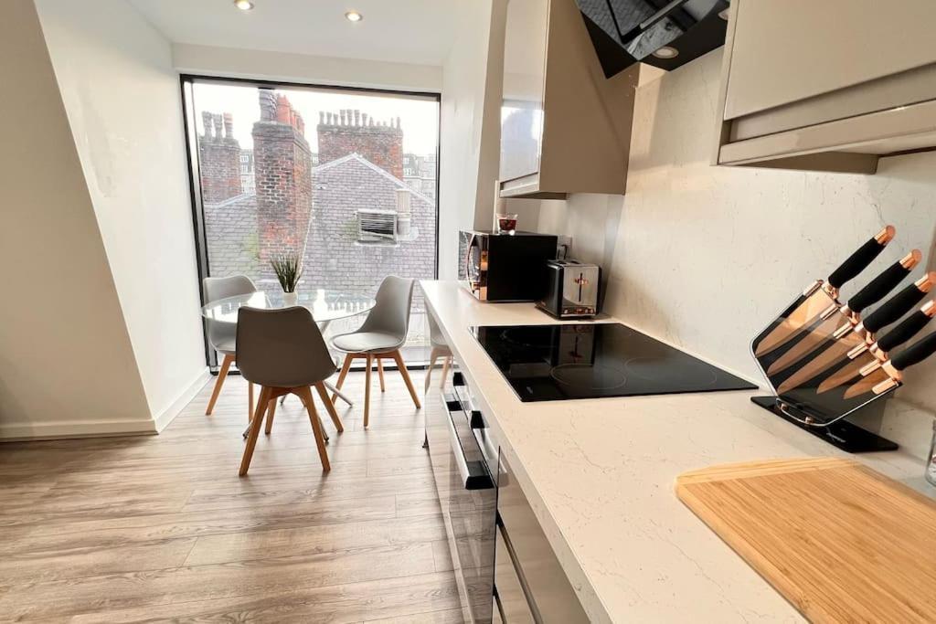 Ferienwohnung Top Floor Gem In Liverpool City Centre Exterior foto